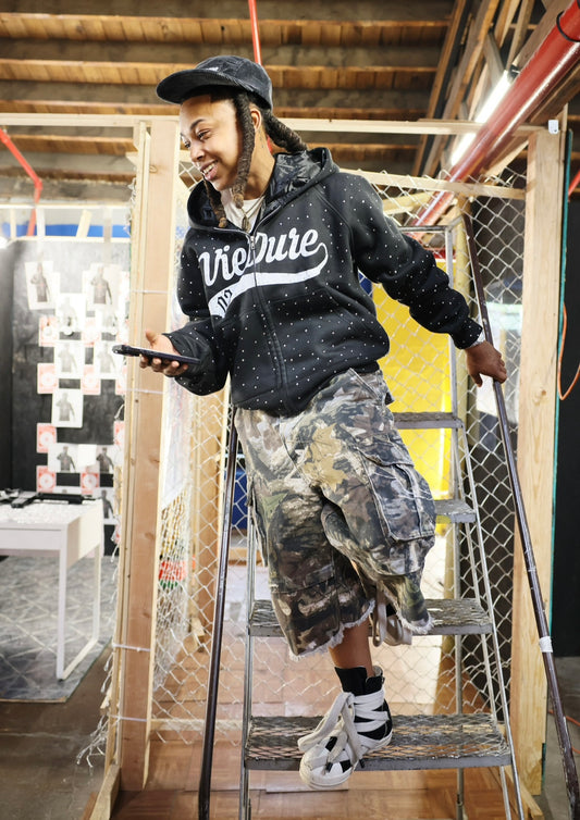 VIE DURE "BLACK WALL STREET" ZIP HOODIE