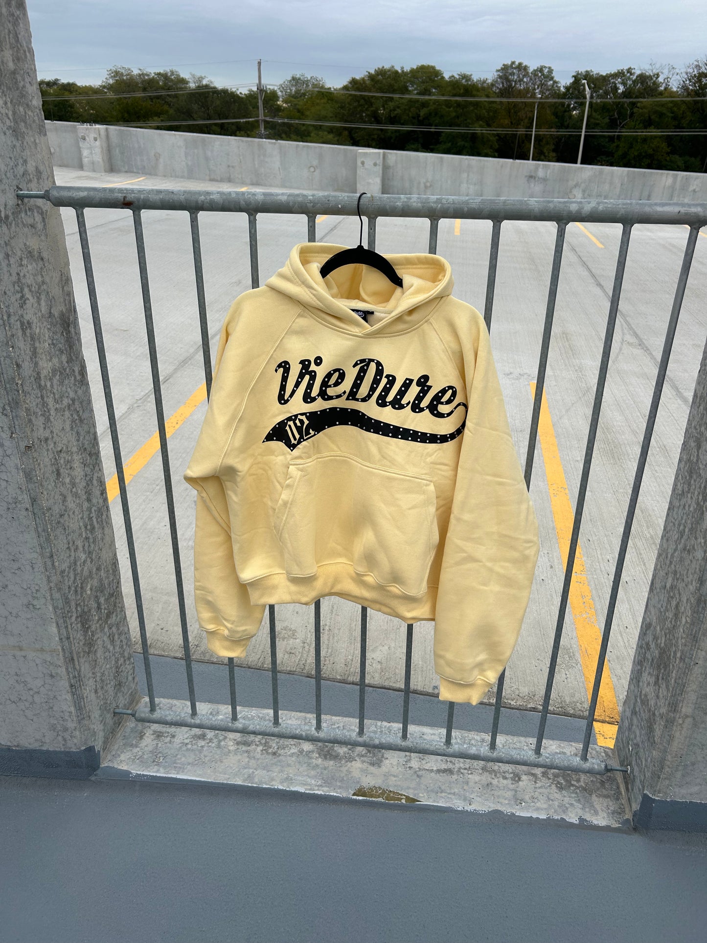 VIE DURE "1921" PULL OVER HOODIE