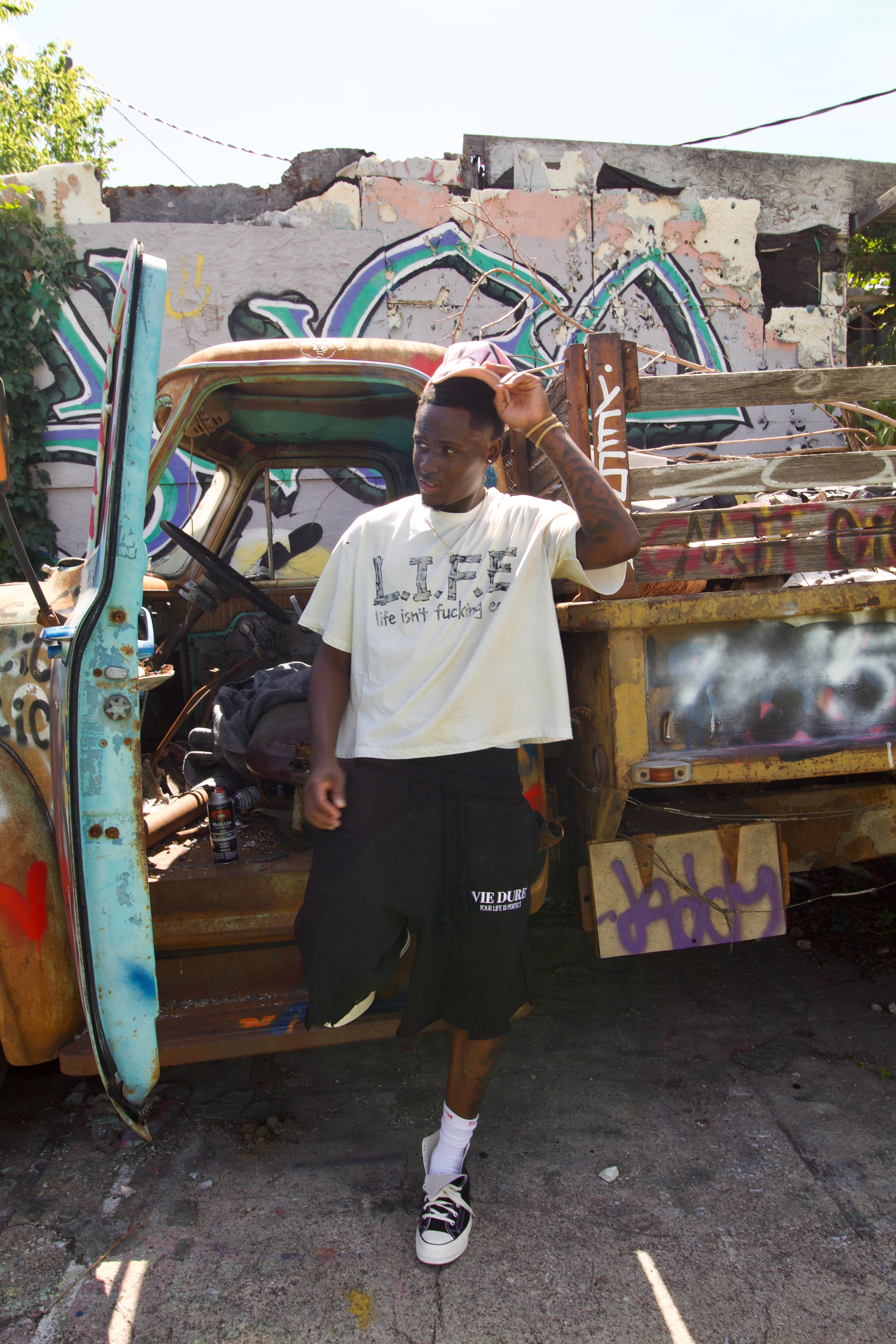 VIE DURE "LIFE" TEE